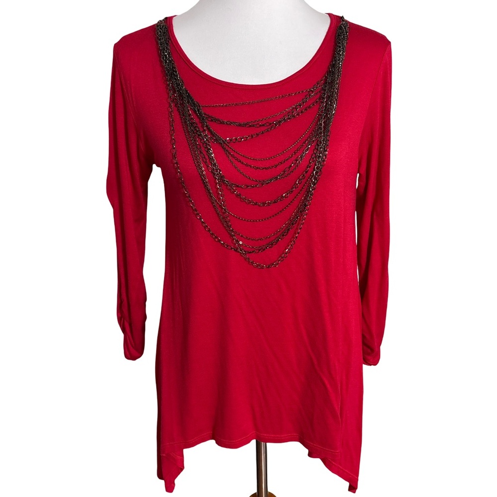 Cha Cha Vente Red Top with Chain Detail